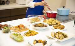 作り置き女王が教えるおかずの素「これで料理のマンネリを防げる！」