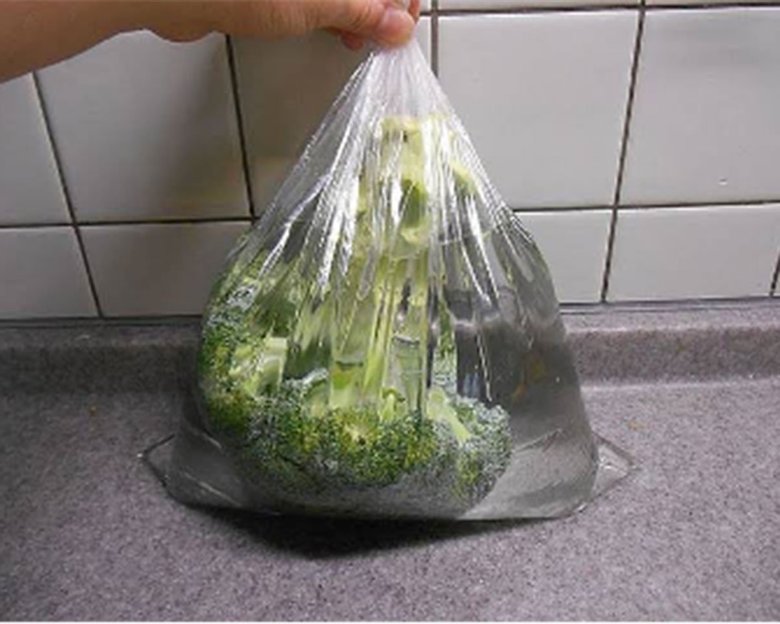 水に漬けるとつぼみの中の汚れや小さい虫が水に浮いてくるそう