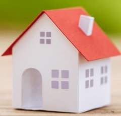 寝起きに見知らぬ男とご対面…旦那の友人のアポなし訪問に離婚の文字がよぎる