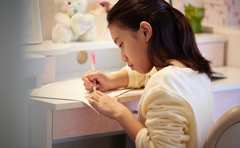 子供部屋に学習机やタンスっていつから必要？先輩ママに聞いてみた