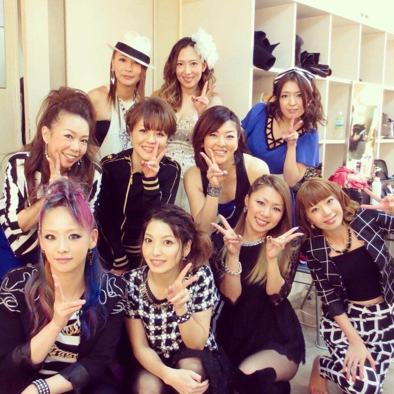 3人での復活ステージを披露した「Hello! Project COUNTDOWN PARTY 2013 ～GOOD BYE & HELLO!～」での貴重なショット