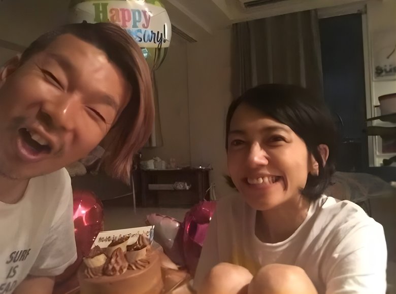 とっても仲良しのふたり。バースデーパーティーのひとコマ