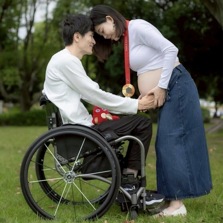 マタニティフォト。おなかの赤ちゃんにも金メダルを