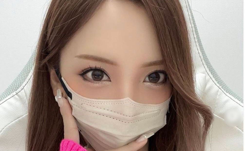 ざわちん「思っていた顔と違うと言われ…」マスクが戦闘服だった日々