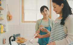 すべての家事をやりたがる姑…「居づらくても任せるのが正解なの？」