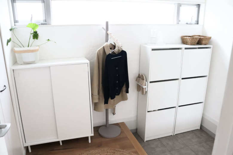 玄関の上着掛け