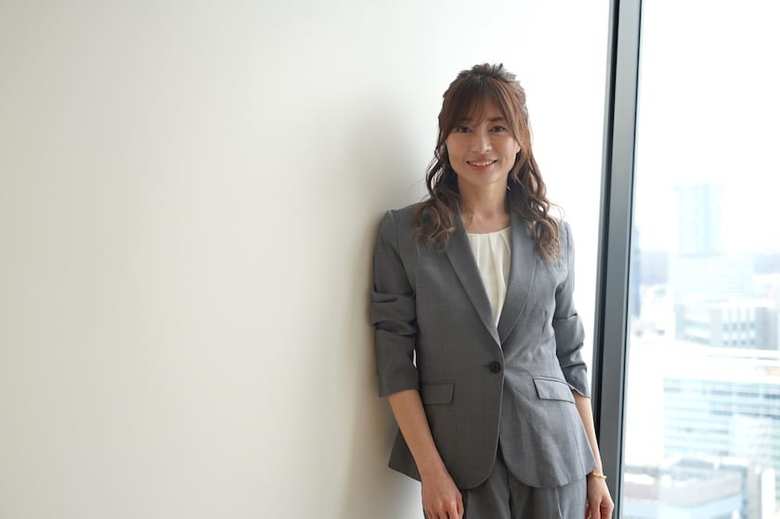 笑顔が素敵な新山千春さんにインタビュー！