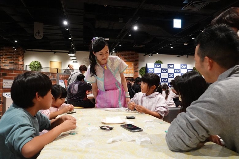 リピーターも多いという岡田さんのねんどレッスン