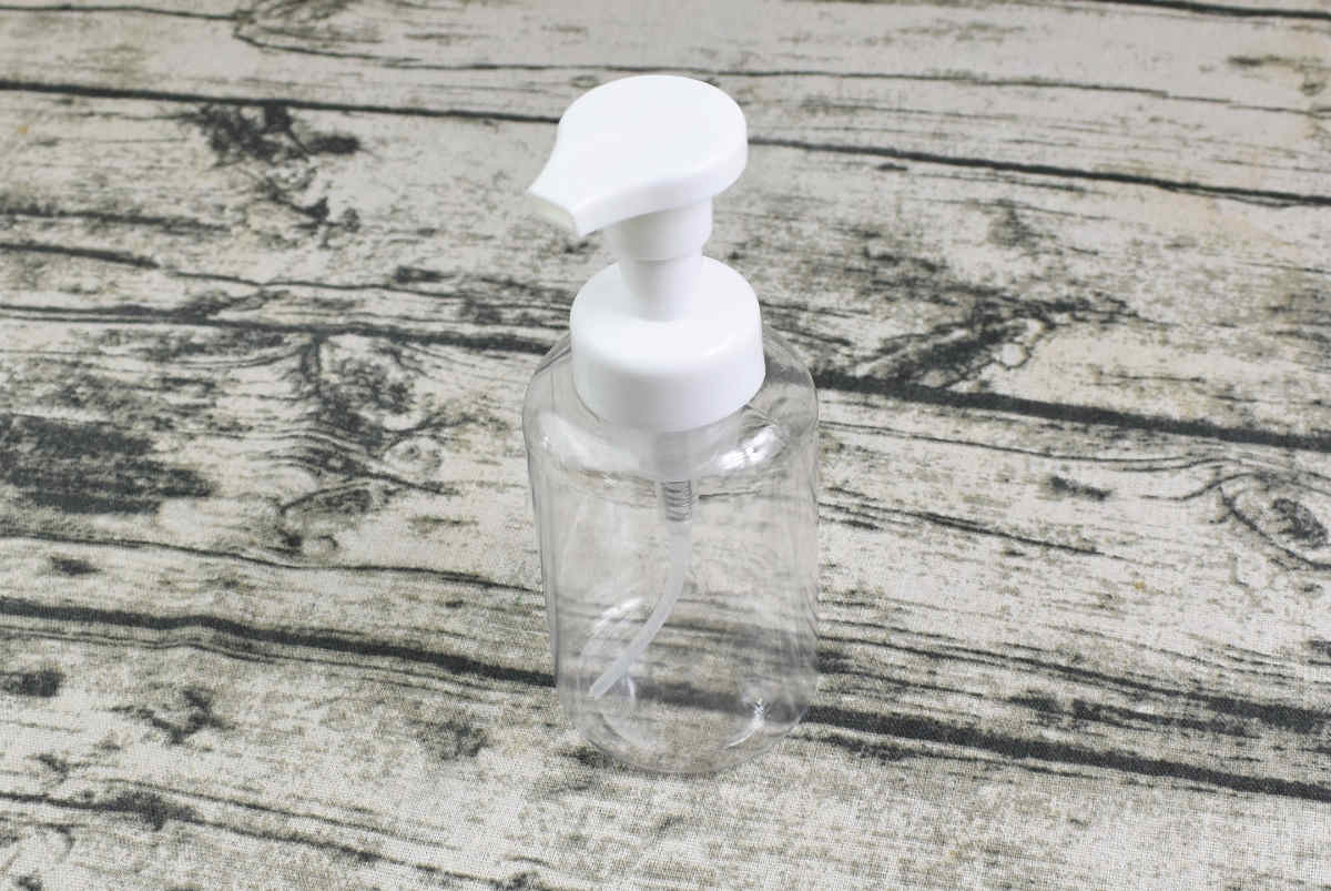 ダイソーのおすすめ商品「ふわ泡ポンプボトル」の実物画像