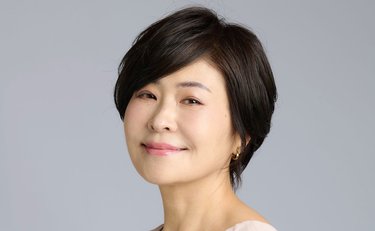 52歳で初産、1か月後には代理母で第2子も。いとうゆきが10年の不妊治療と3度の流産を経て直面した「日米制度の違い」