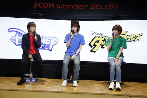 3人の共通点は「高い声」と笑う（左から）代永さん、永塚さん、小林さん