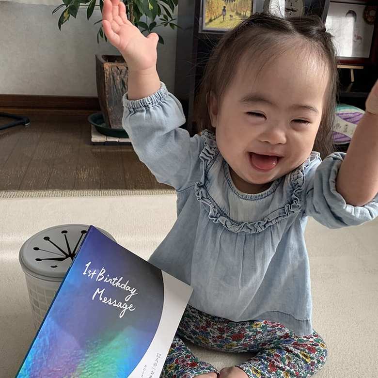 荒絵里さんのInstagramより　The 1st Message製作委員会では、冊子の配布と印刷について、支援を受付中。支援者には冊子がプレゼントされる。