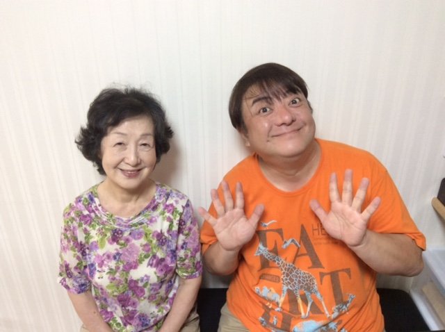 2015年、お母さんとの貴重なツーショット