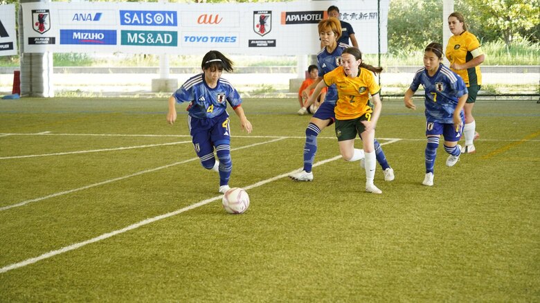 女子カテゴリーもサムライブルーユニ！（C）JCPFA