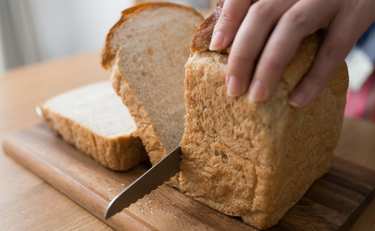 「サクサク感がもう尋常じゃない」ハライチ・澤部佑さんも驚く食パンレシピ