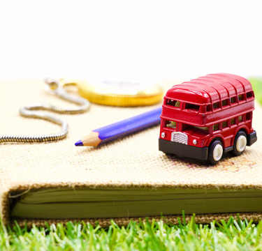 絵本に教育を求めるな！？「しつけには向かない」と語る女性に反響の声が相次ぐ