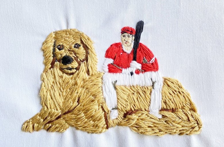 古着に刺繍をほどこし、まったく新しい洋服に