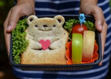 母親のと比べる…39.9%！ お弁当もらってこのリアクションは絶対ＮＧ