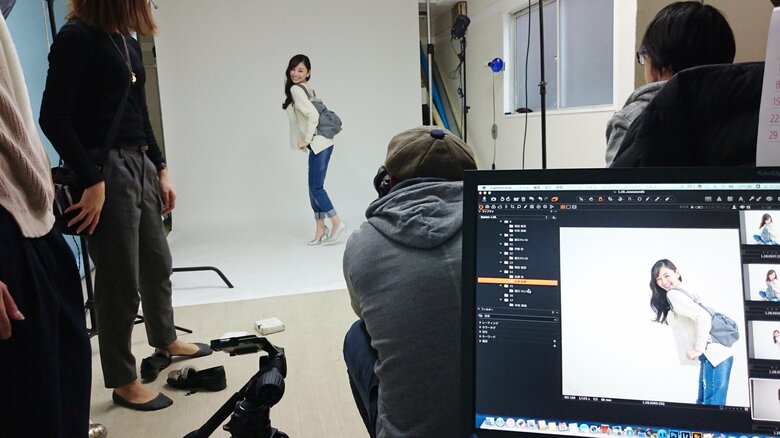 雑誌の撮影現場で