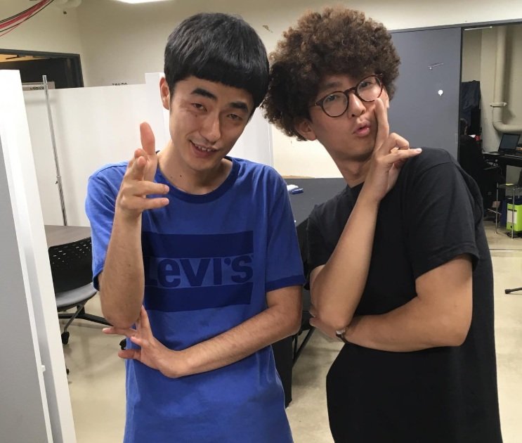 2019年、コンビを結成して3年経ったころ。赤木さんのスレンダーっぷりが際立ちます