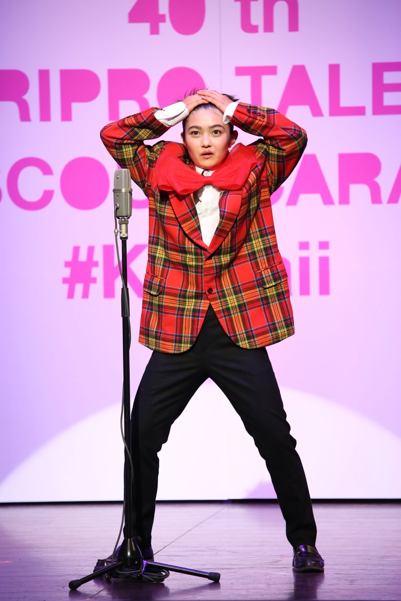 ホリプロタレントスカウトキャラバンではMr.ビーンのモノマネを披露