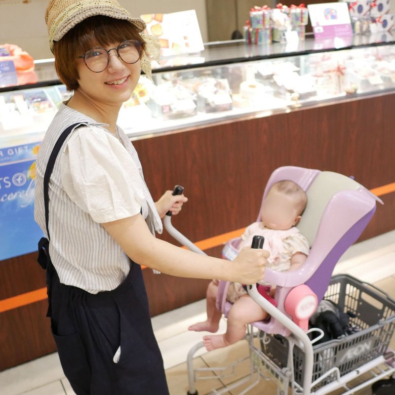 実家の両親にサポートしてもらいながら子育てを始めたものの、シングルで育てることの大変さも実感した