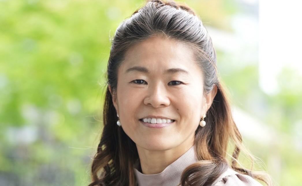 澤穂希「必ず真横に座りたがるんです」結婚11年目も「妻ファースト」が止まらない夫との幸せの距離感｜CHANTO WEB