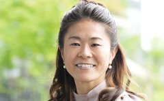 澤穂希「必ず真横に座りたがるんです」結婚11年目も「妻ファースト」が止まらない夫との幸せの距離感