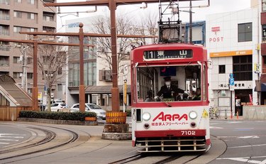 ヨーロッパと日本では路線バス・路面電車の支払い方法は違う？
