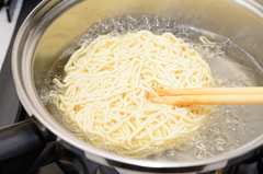 マツコさん「やばい、食べちゃう…」袋麺を“汁なし”でいただく究極の料理