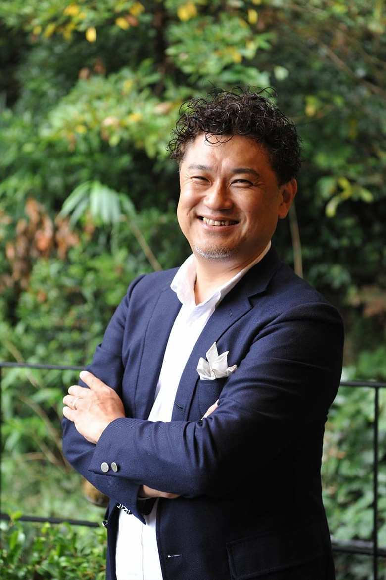 組織人事コンサルタント、アドラー派の心理カウンセラー、エグゼクティブ・コーチ。株式会社小倉広事務所代表取締役。大学卒業後、リクルート入社。事業企画室、編集部、組織人事コンサルティング室など企画畑を中心に11年半過ごす。その後、ソースネクスト（現東証一部上場）常務取締役、コンサルティング会社代表取締役などを経て現職。「もし、アドラーが上司だったら」（プレジデント社）ほか著作44冊、累計販売100万部。