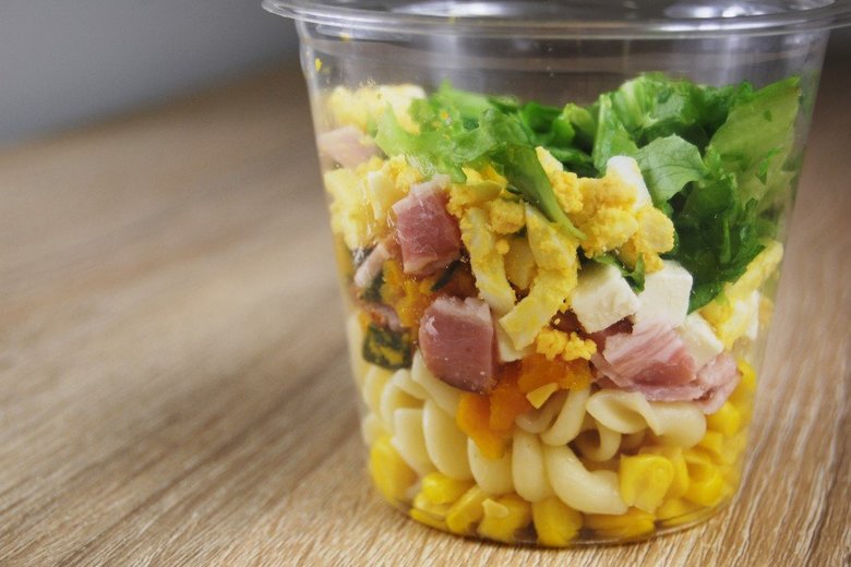 ローソンのおすすめサラダ「黄色のまぜまぜサラダ」の食レポ画像