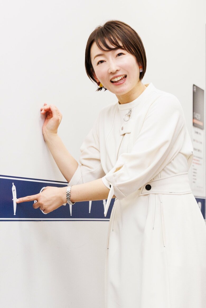  「テレビ東京のバナナ社員・ナナナです！」と紹介してくれる狩野さん