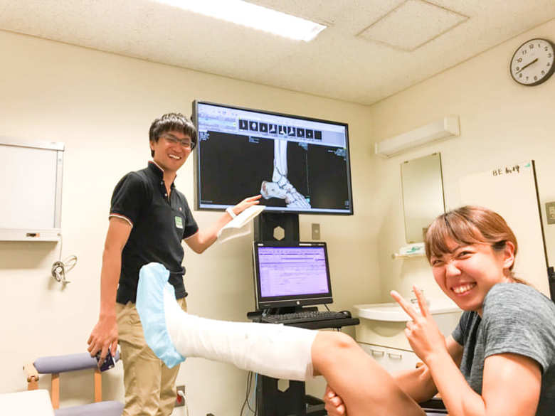 ラグビー選手時代、脚をケガした寺田明日香選手