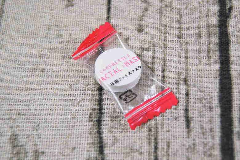 ダイソーのおすすめ商品「圧縮フェイスマスク 35枚」の商品画像