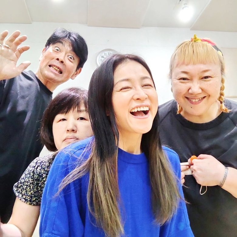 2024年8月には神戸にてリアルライブも（「モダンチョキチョキズ」公式Instagramより）