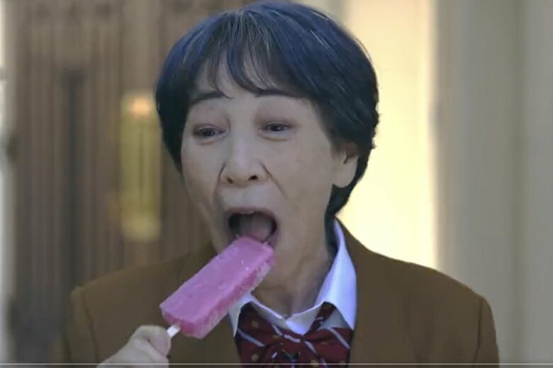 秋に公開された「NIIGATA ICE SELECTION」PV動画（1/28枚） 「もも太郎」を食べる女の子（？）のシーンから始まる