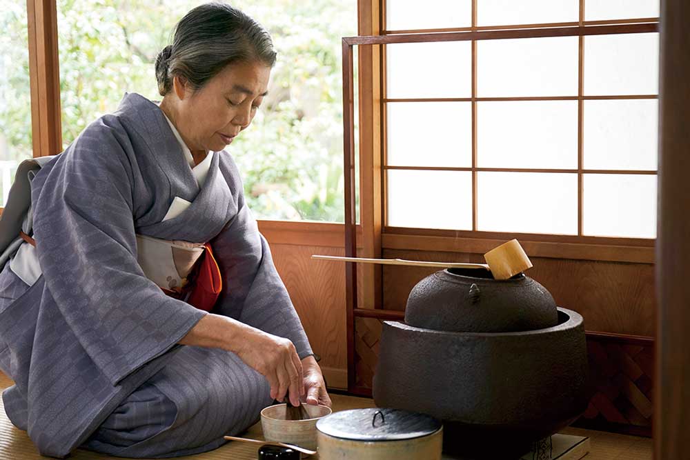 お茶を点てる樹木希林