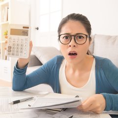 ヤバい!! 交際費4万円超えてるよ…セレブの「金銭感覚」に庶民ママの悲鳴