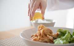 究極のから揚げを作るテク「水を入れるだけってどういうこと!?」