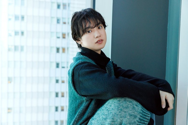 真っ直ぐな視線でも力みのない瞳がナチュラルな空気感をつくる