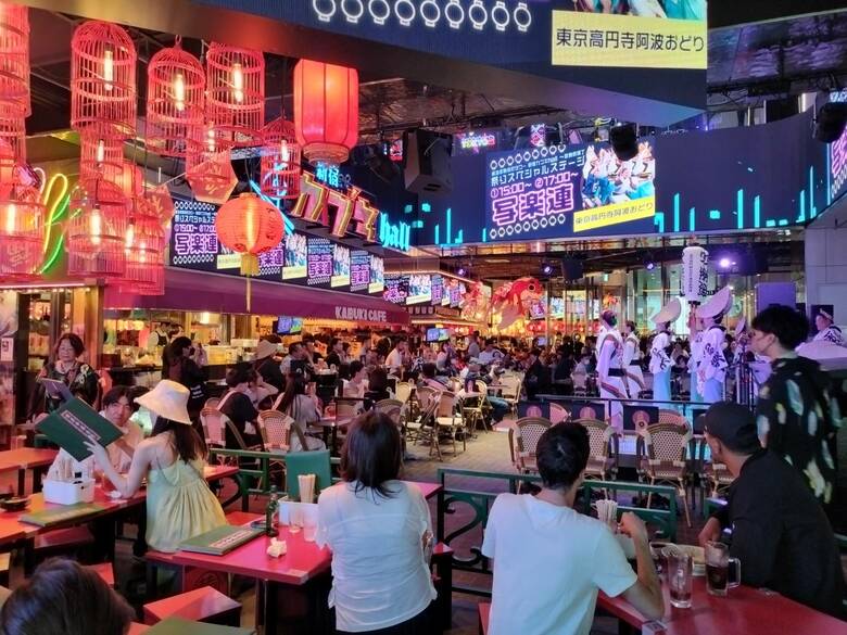 年に1度しか披露する場のない地方のお祭りを東京に誘致する活動も