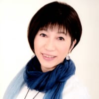 モーハウス代表取締役兼NPO法人子連れスタイル推進協会理事。1997年自身の電車内での授乳体験をきっかけに、産後の新しいライフスタイルを提案する「モーハウス」の活動を開始する。自社で実践する「子連れワークスタイル」は国内外から注目され、女性のチャレンジ賞など受賞歴多数。ネパールでの女性の仕事の創出、乳がんを含むユニバーサルデザインブラの開発等に取り組んでいる。政府関係の有識者会議委員ほか、2014年、16年に開催された「APEC女性と経済フォーラム」では日本代表の一人としてスピーカーを務める。その他、茨城県ユニセフ協会理事、茨城大学社会連携センター顧問、筑波大学大学院非常勤講師、東京大学大学院学際情報学府客員研究員としての顔も持つ。三児の母。