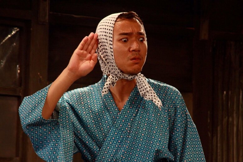 真剣なのにどこかおかしみのある表情