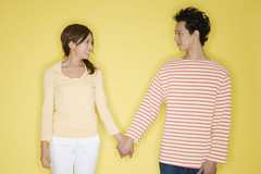 「激減した夫婦生活」は取り戻せる!! 心理士がアドバイス〝距離を縮める〟方法