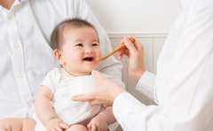 横澤夏子さんの爆笑“離乳食動画”がめっちゃ参考になる!!