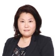 楽天株式会社グローバル人事総務統括部 労務企画課 企画・運用チーム アシスタントマネージャー 兼 楽天ゴールデンキッズ運営室マネージャー。主に労務企画運用、楽天ゴールデンキッズの運営を担当。