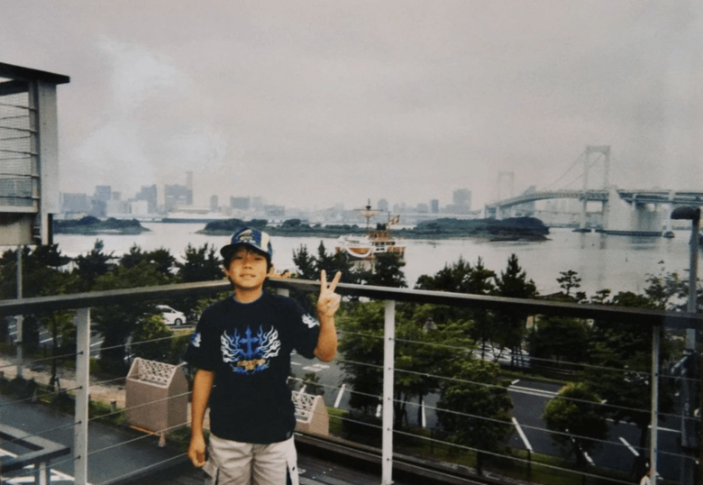 小学生の頃の前田さん。自身も習い事などで好奇心の芽を育てていた