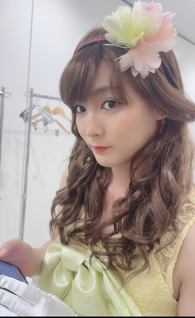 仮装をして美女顔負けのすがちゃん