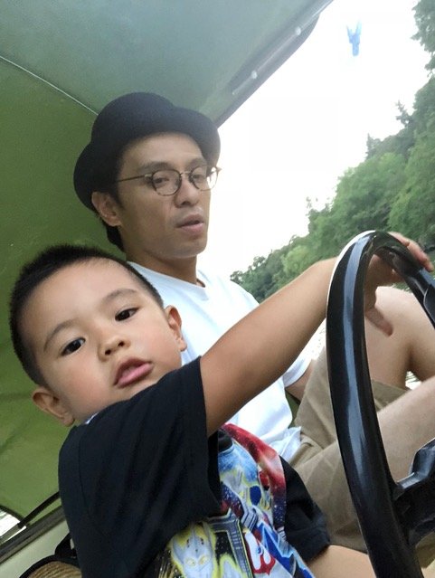▲公園でスワンボートに乗りました。もう夏らしさとか全然関係ない…。息子・晴太朗は満足そうだから救われるけれど。